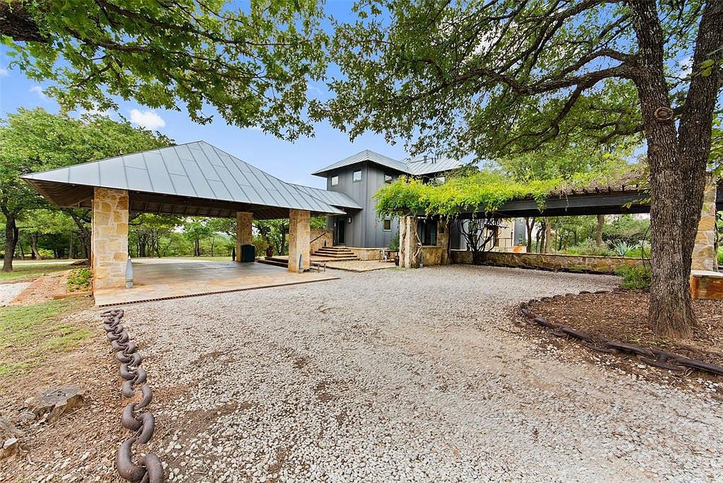 Ranch House, ENR architects with Frank D. Welch Associates, Montague County, TX 76255 - Parking Trellis N