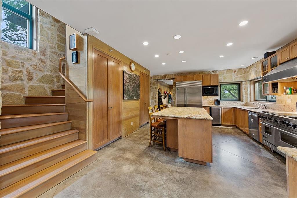 Ranch House, ENR architects with Frank D. Welch Associates, Montague County, TX 76255 - Kitchen